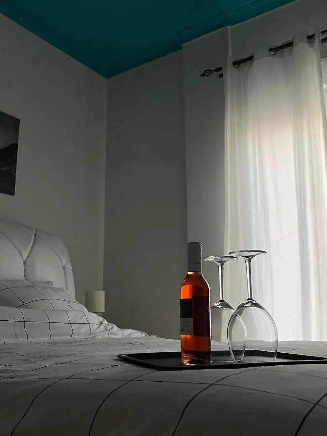 Dream Central Appartment contacts